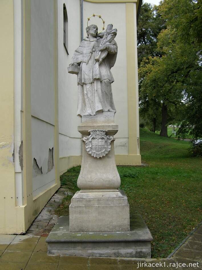 Milonice - kostel sv. Petra a Pavla - socha sv. Jana Nepomuckého