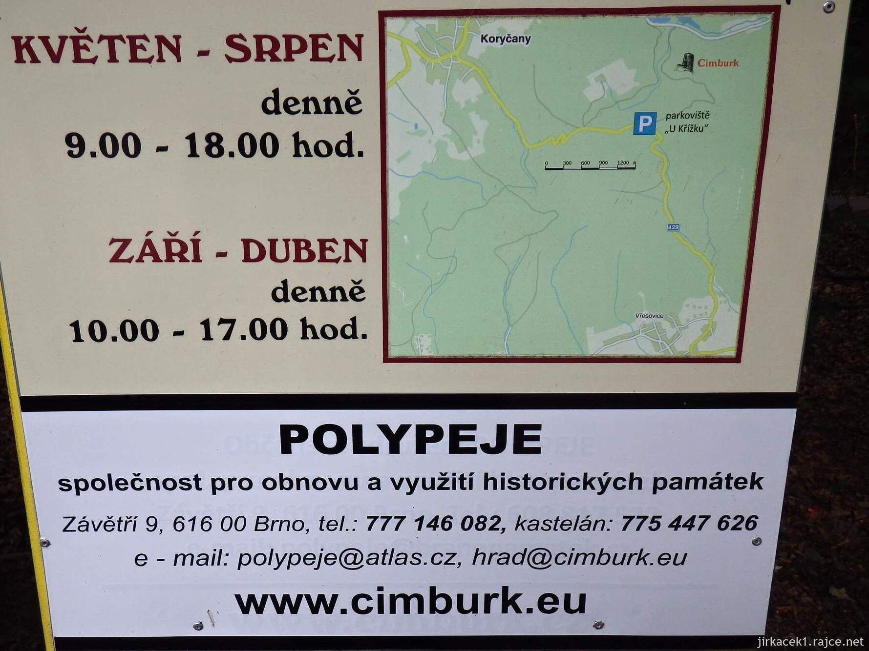 Koryčany - rozcestí a parkoviště U křížku