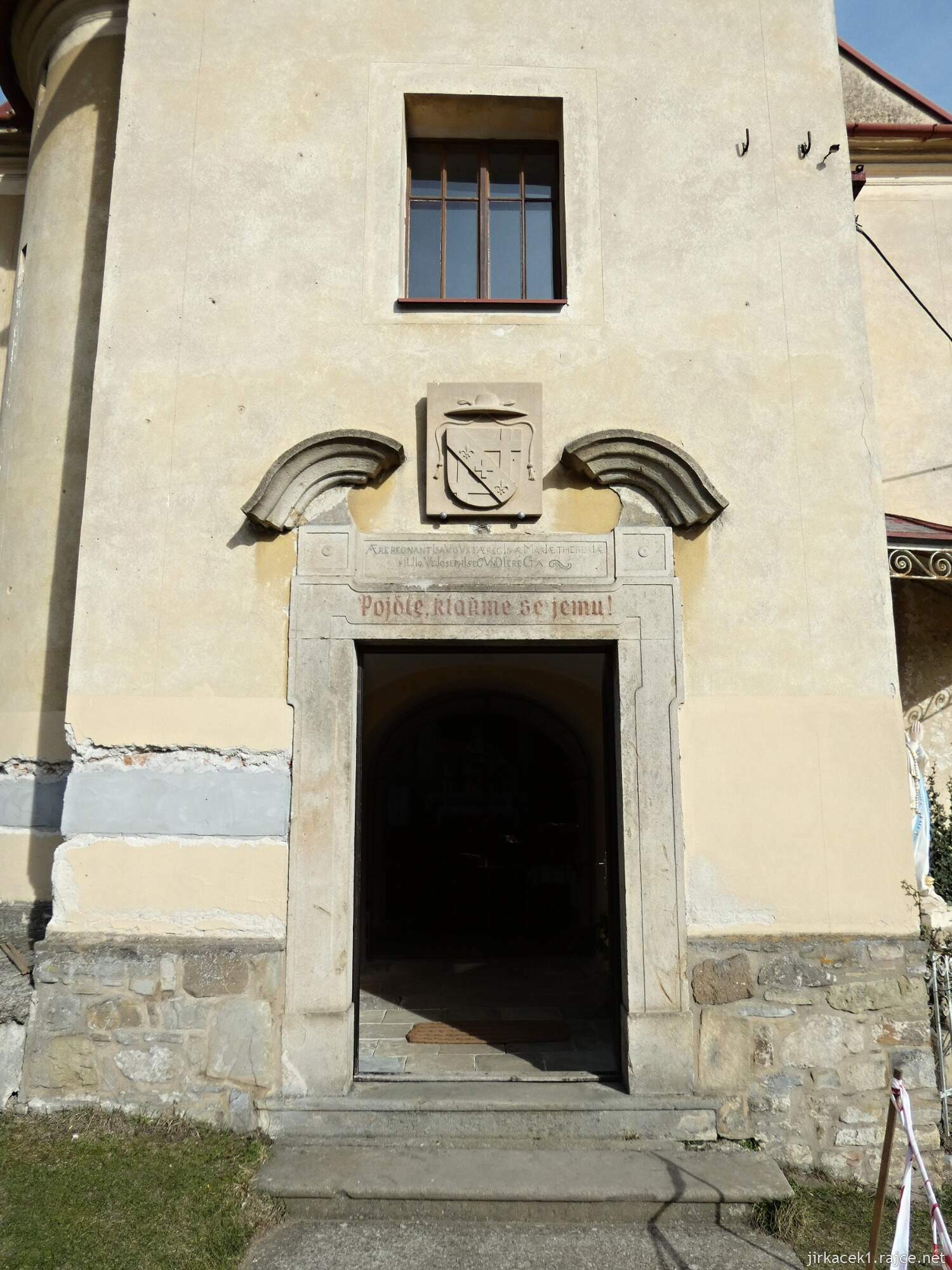 K - Rusava - kostel Povýšení sv. Kříže 013