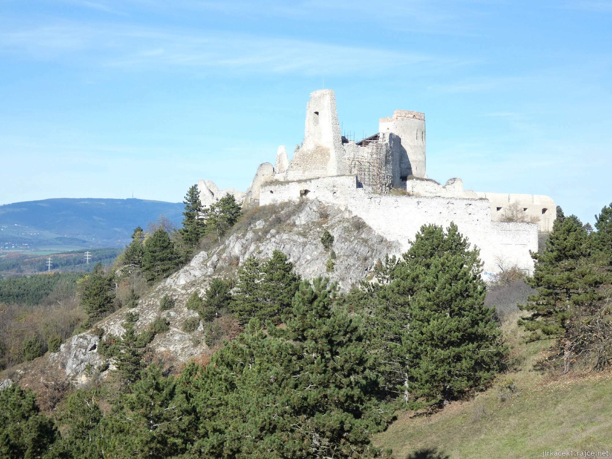 G - Čachtice - Čachtický hrad 152