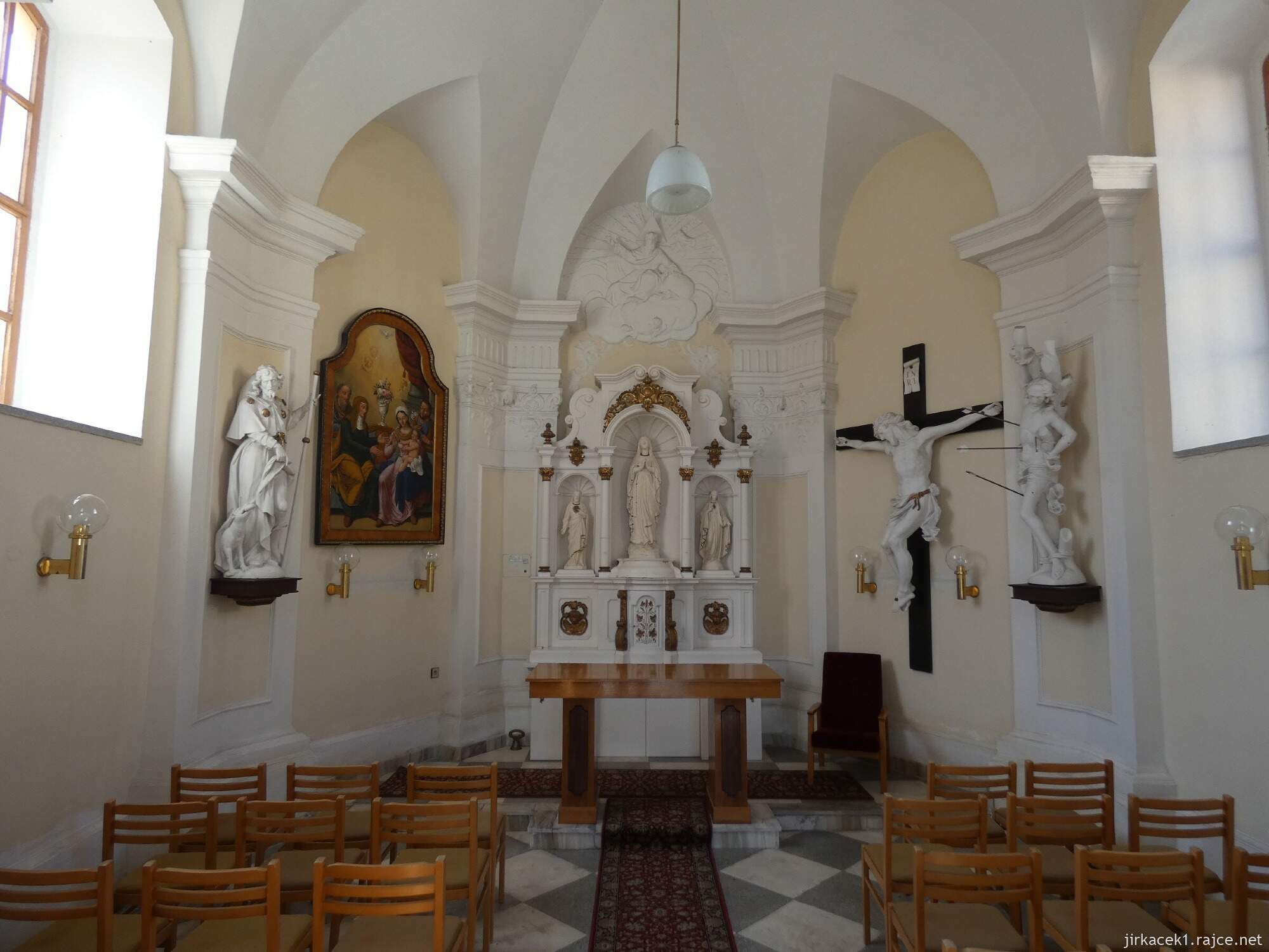 A - Kožušany - kaple sv. Anny 018