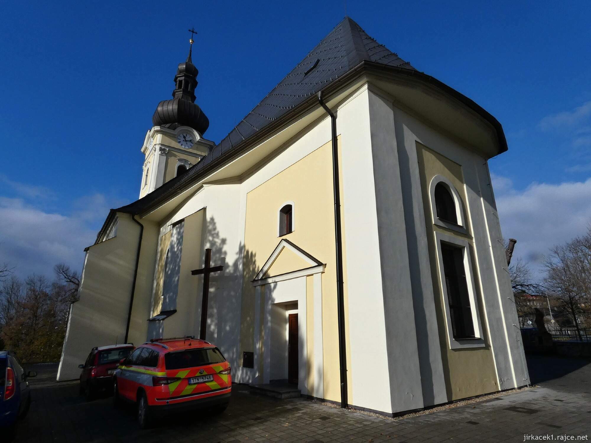 B - Ostrava - Poruba - kostel sv. Mikuláše 024