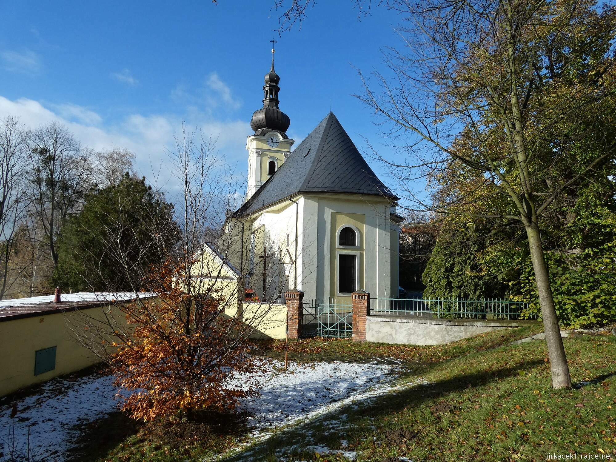 B - Ostrava - Poruba - kostel sv. Mikuláše 034