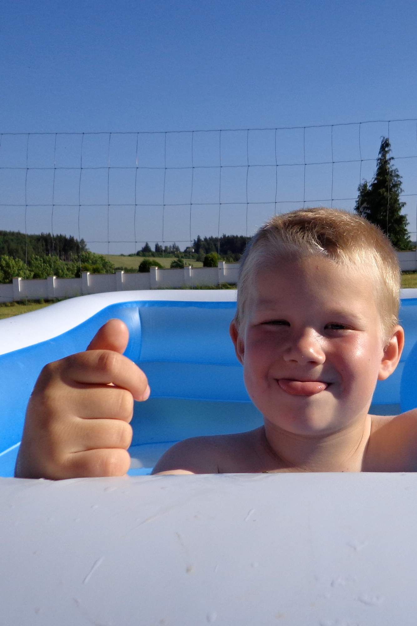 rajce.idnes. koupani 54 červen 15 – lunaci – album na Rajčeti