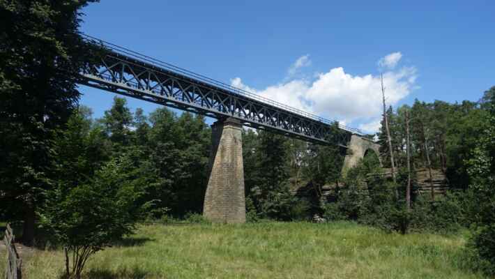 Železniční most v Zahrádkách...