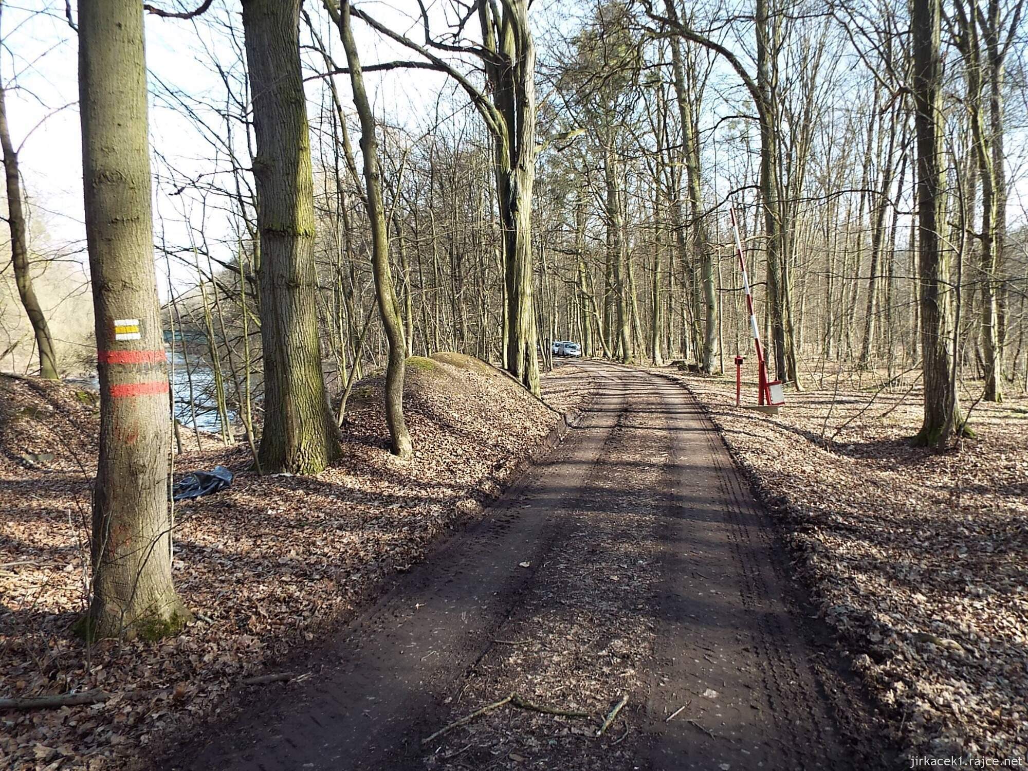 E - cesta od Obelisku do Nových Zámků 09