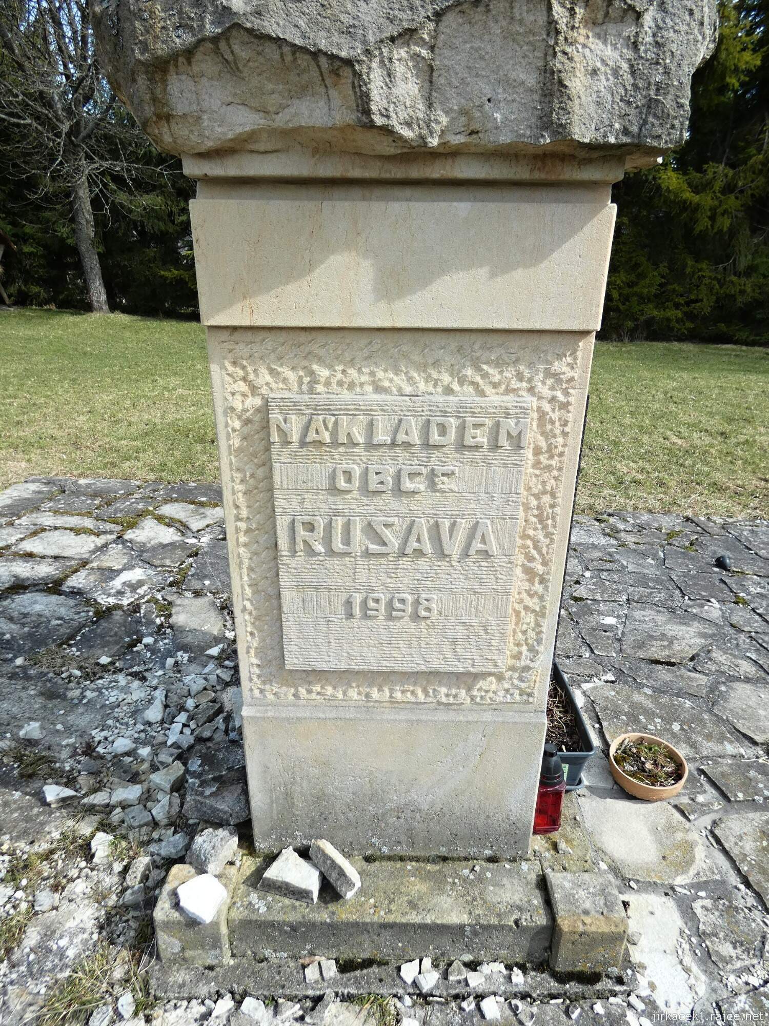 C - Rusava - pomník Slávka Londy 009