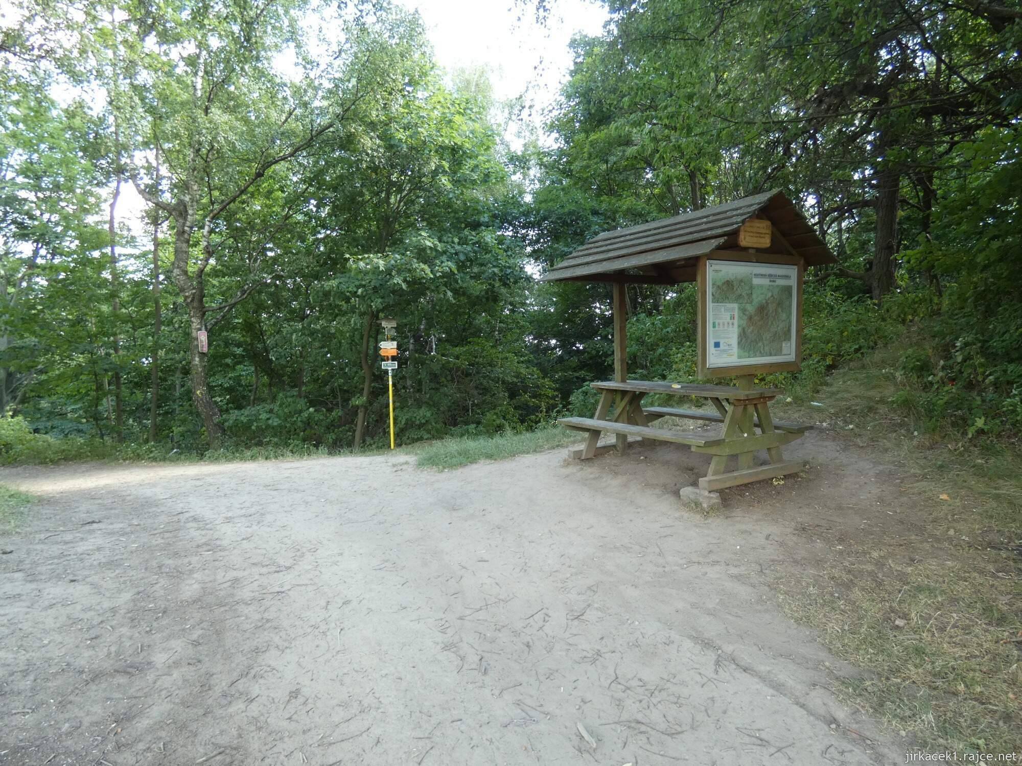 15 - Rusava - rozcestí Skalný 010