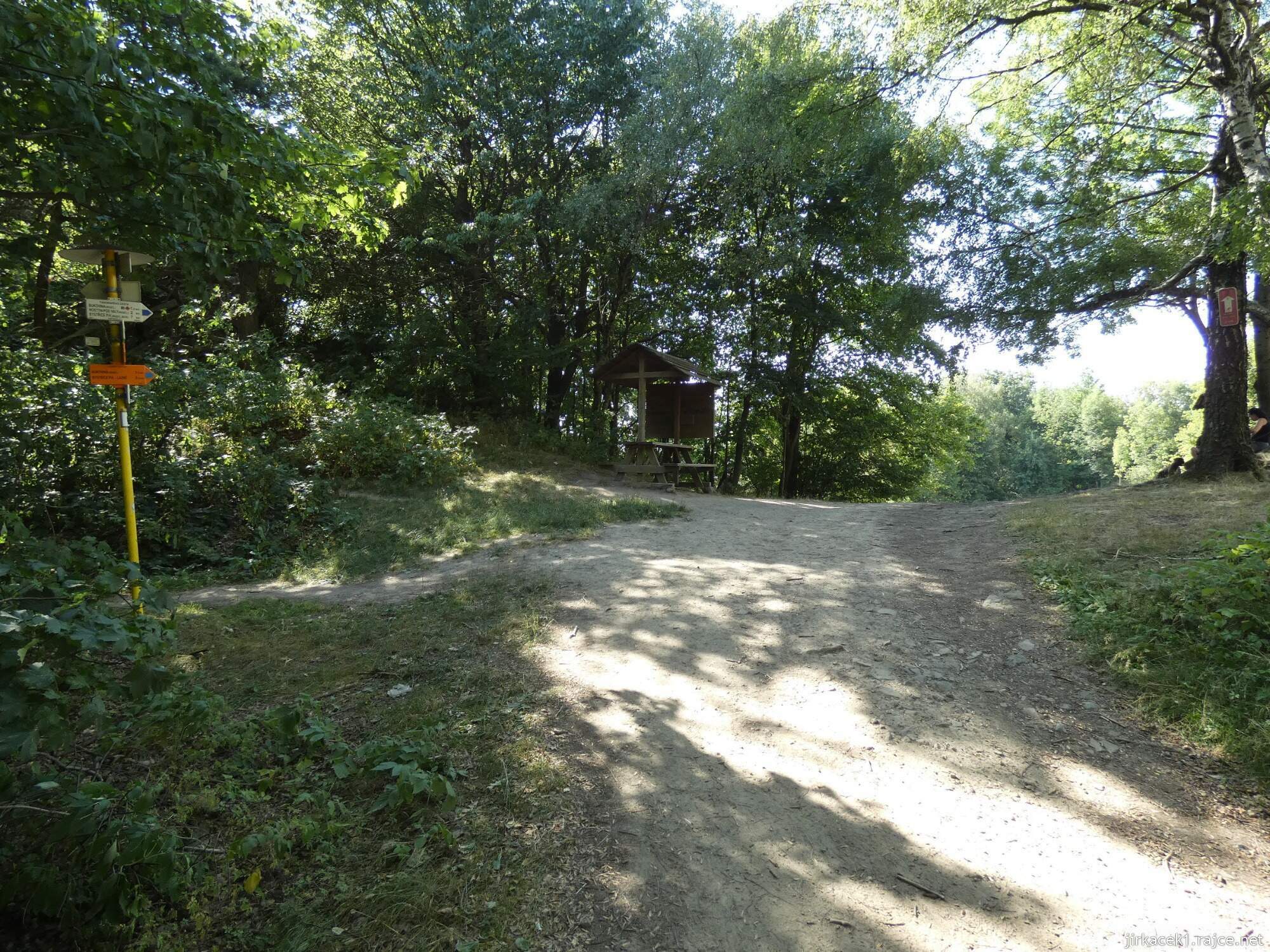 15 - Rusava - rozcestí Skalný 025