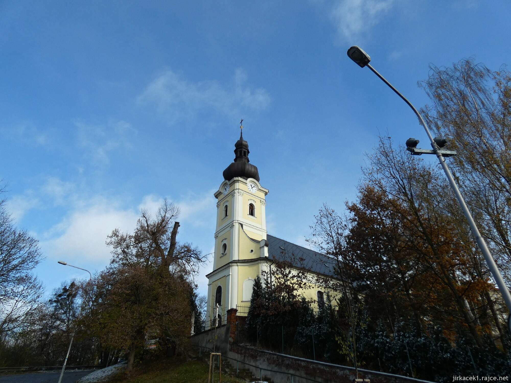 B - Ostrava - Poruba - kostel sv. Mikuláše 002