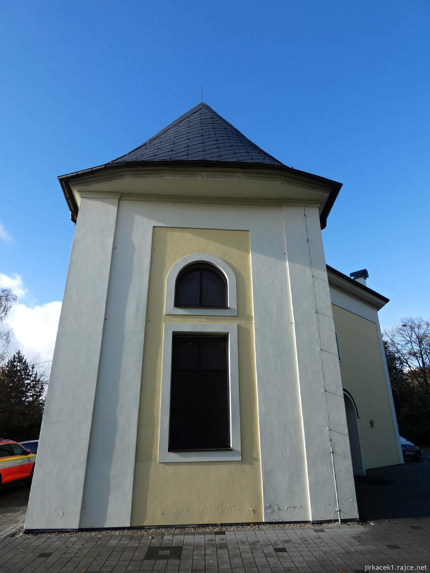 B - Ostrava - Poruba - kostel sv. Mikuláše 025