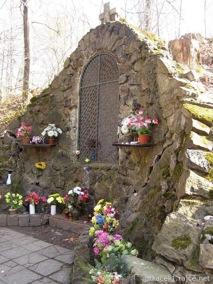 Ostrava - Lurdská kaple - studánka Matky Boží - Stará Bělá