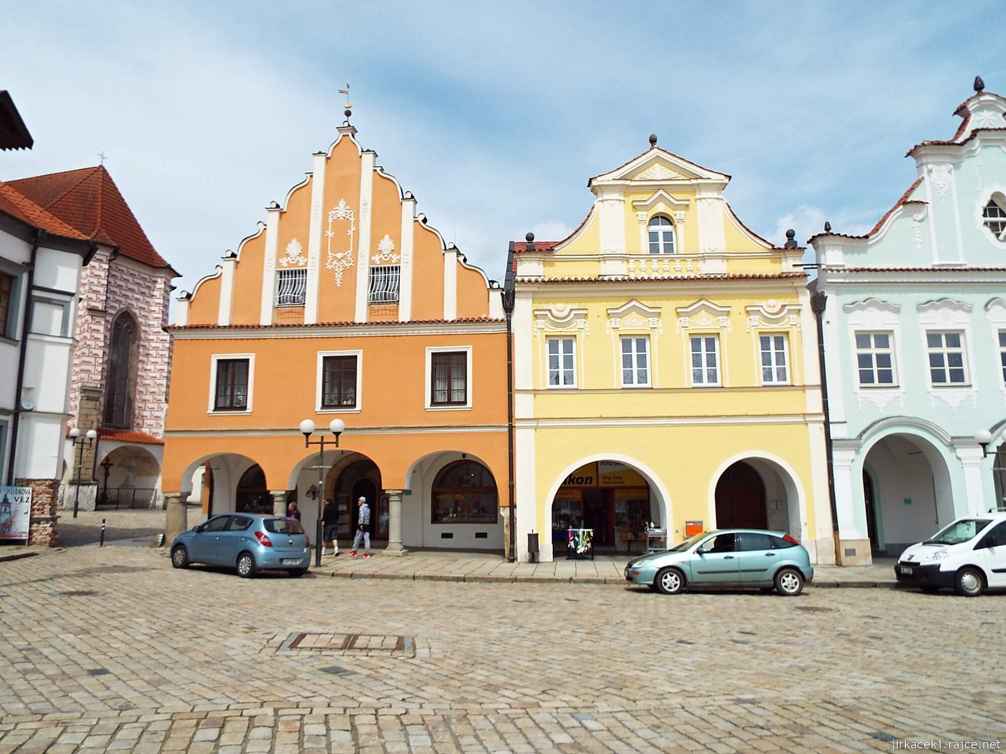 E - Pelhřimov - Masarykovo náměstí 02 - dům č.6 a č.5