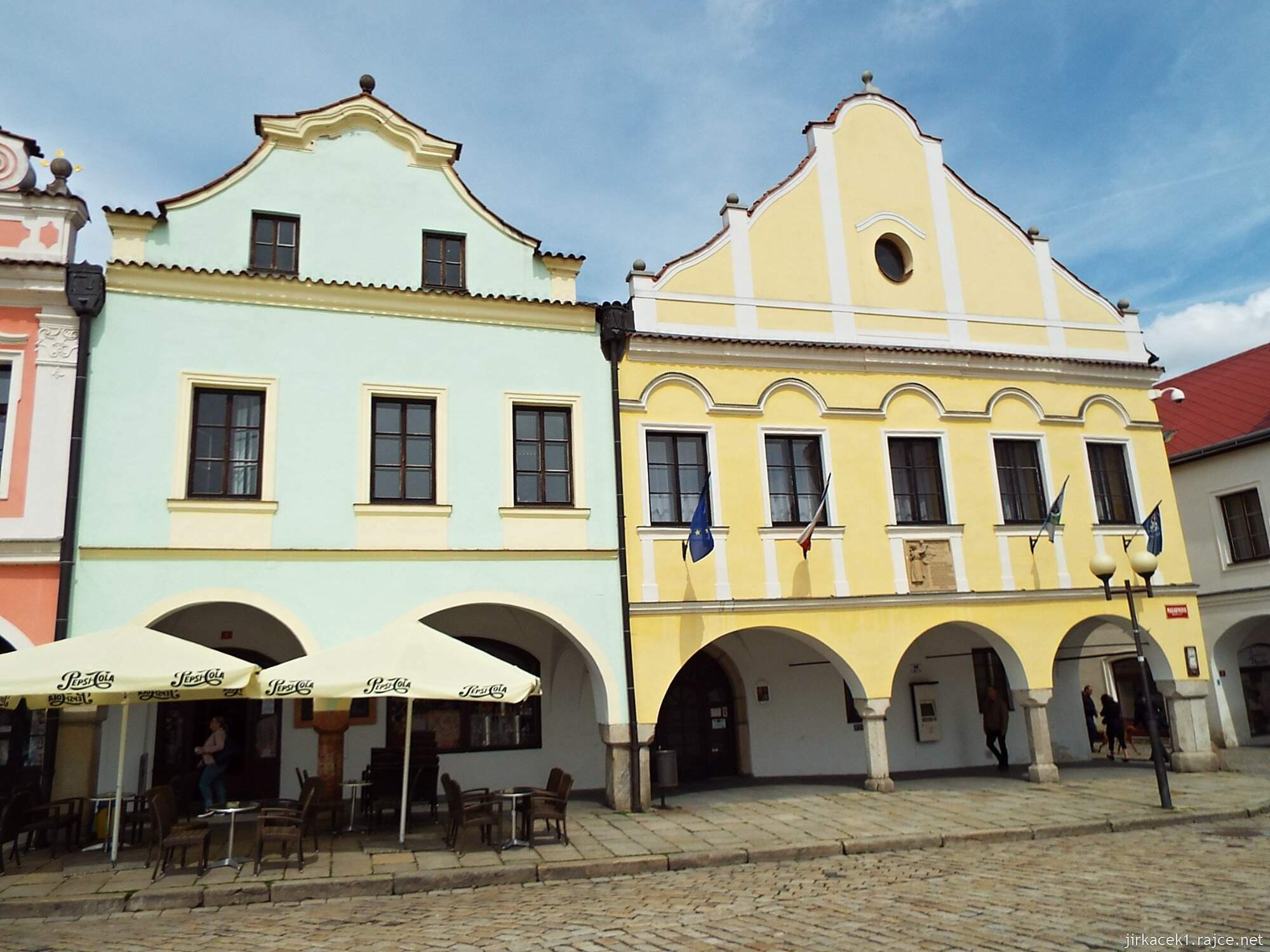 E - Pelhřimov - Masarykovo náměstí 03 - dům č.2 a č.1