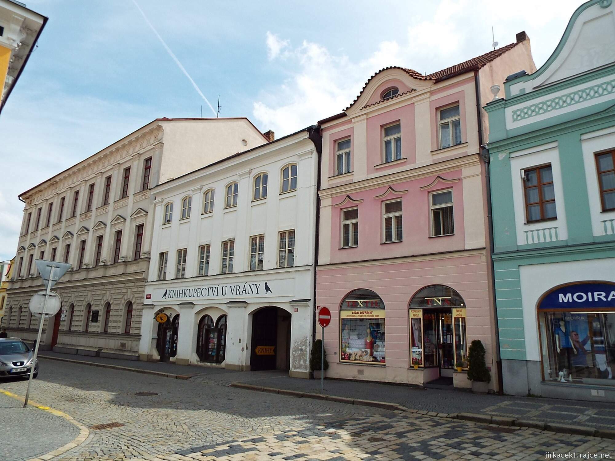 E - Pelhřimov - Masarykovo náměstí 08 - dům č.33, 32 a 31