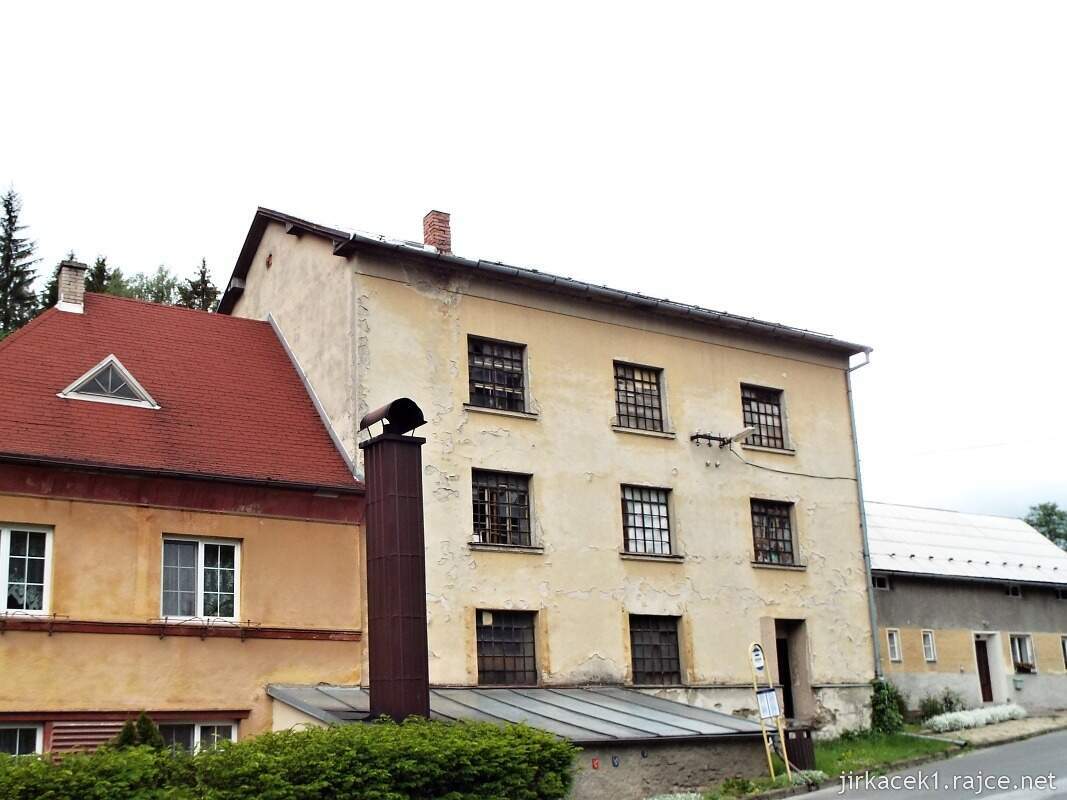 A - Huzová - Dolní mlýn 10