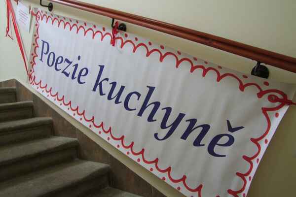 Výstava vyšívaných kuchařek v KSD - březen 2013